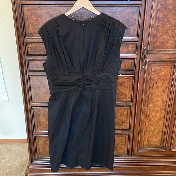 Suzi Chin for Maggy Boutique black v neck dress - Picture 6 of 6